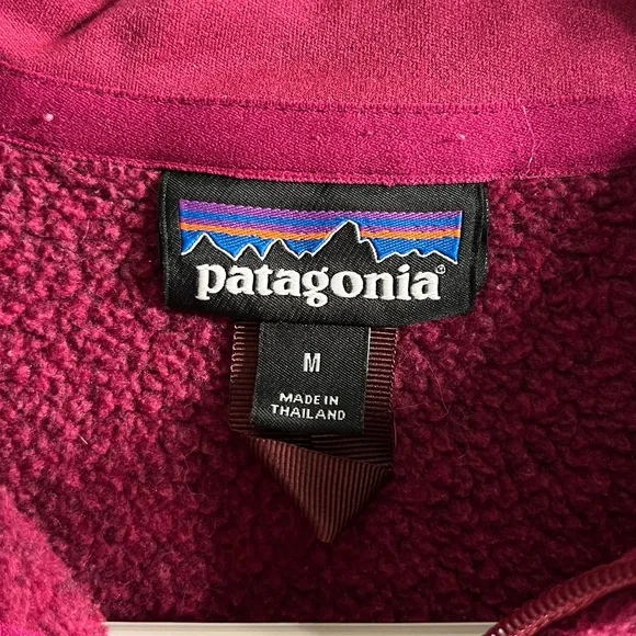 Patagonia Women’s Berry Quarter Zip Sweater - Picture 2 of 3